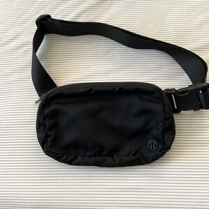 Lululemon Fanny pack